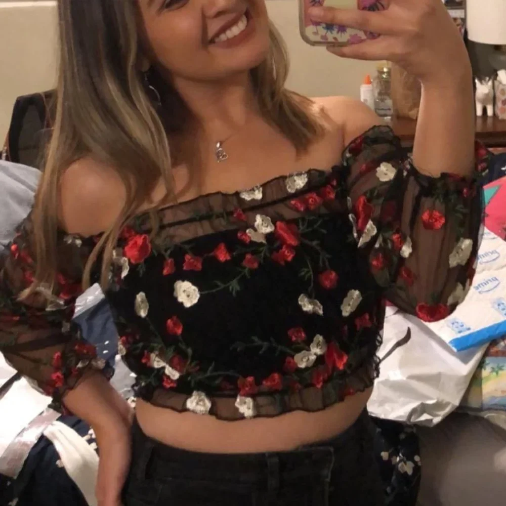 Sexy floral embroidery mesh T-shirt